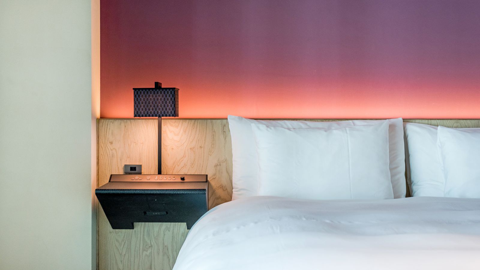 Hotel vs Hostel vs Apartment: How to Choose a Stay Hotel vs Hostel vs Apartment: How to Choose a Stay