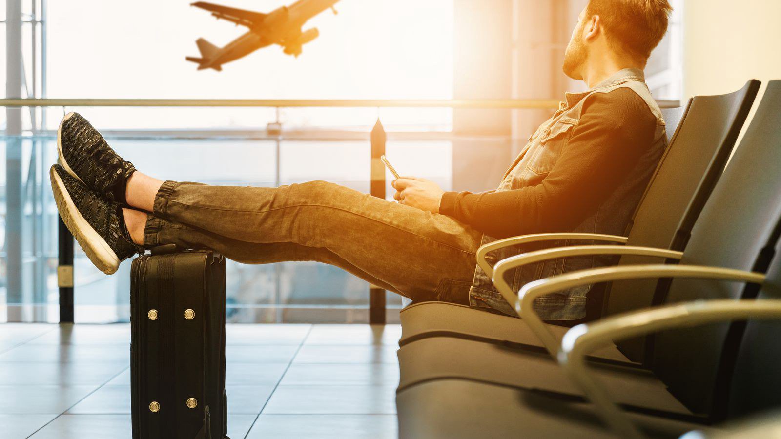 Self Transfer Flights: Risks, Timing and When They Pay Off