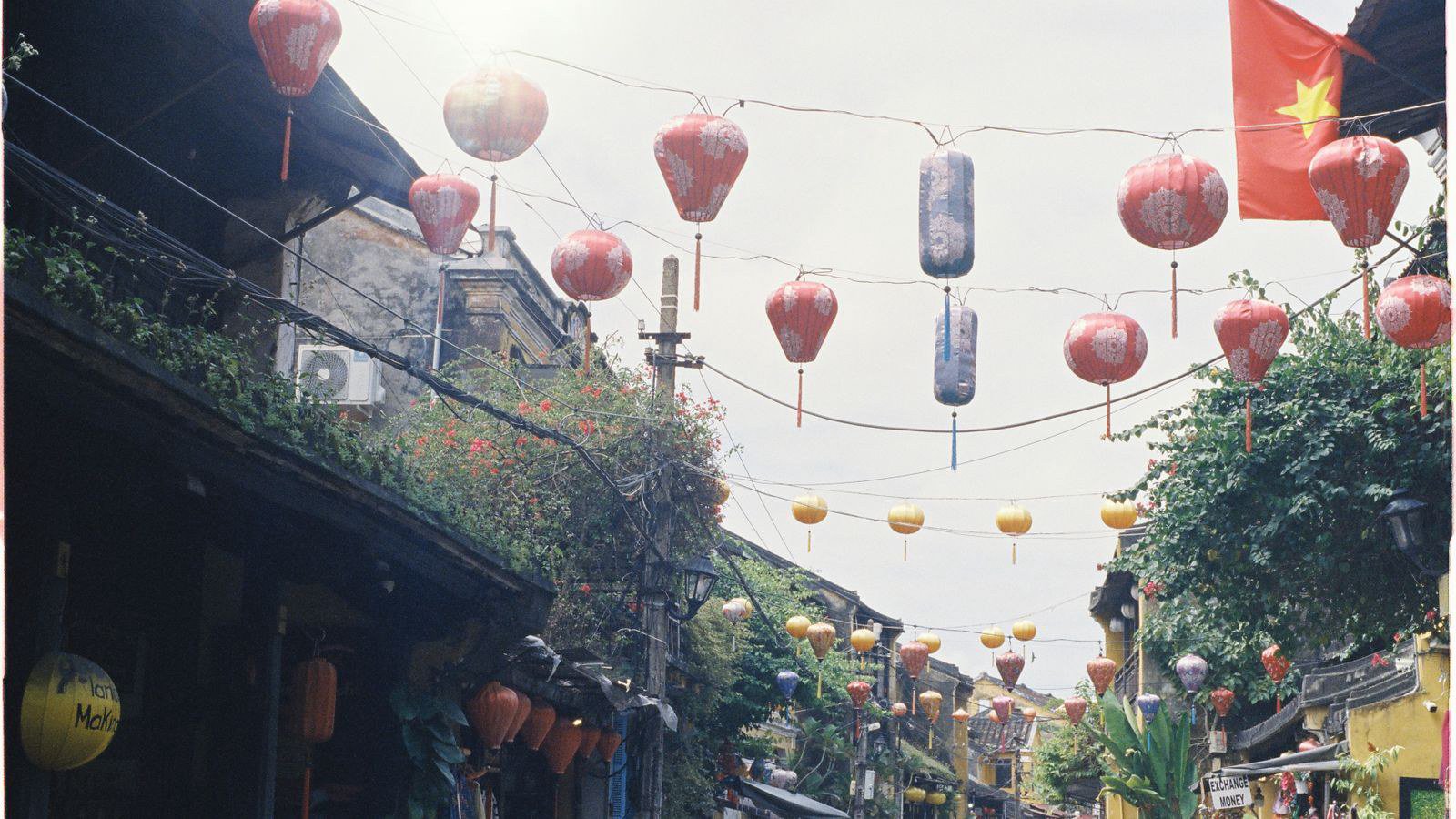 Central Vietnam: Hue, Hoi An and Da Nang